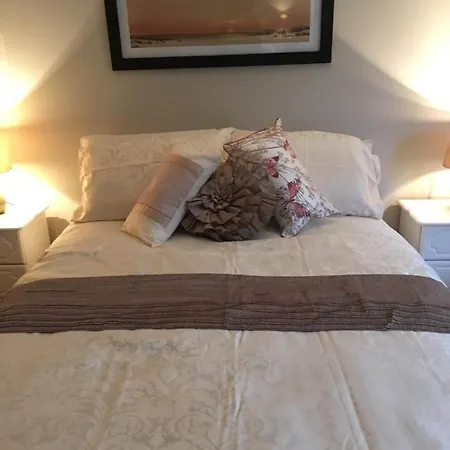 Bed & Breakfast Carrick House 3*